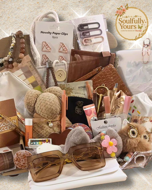 GOLDEN VIP ACCESS Box (30+ Items and 2 Golden Ticket Items) ✨